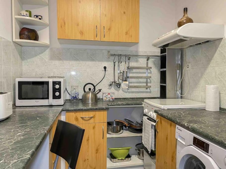 B15 Downtown Cosy Apartment บูดาเปสต์ ภายนอก รูปภาพ